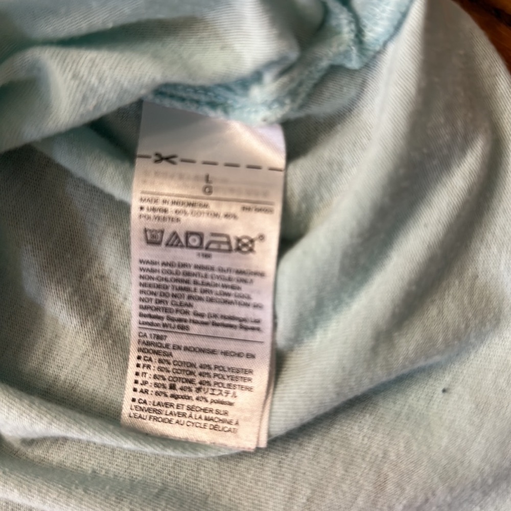 Gap t-shirt - Picture 6 of 8
